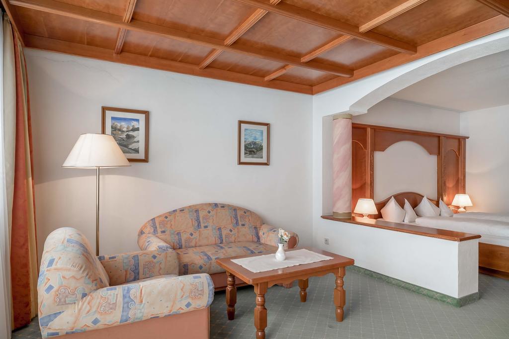Wellness & Relax Hotel Milderer Hof Neustift im Stubaital Esterno foto